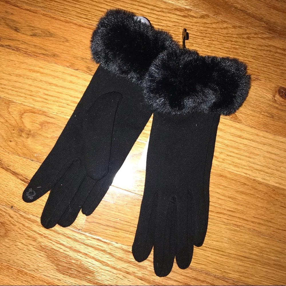 NWT touchscreen gloves